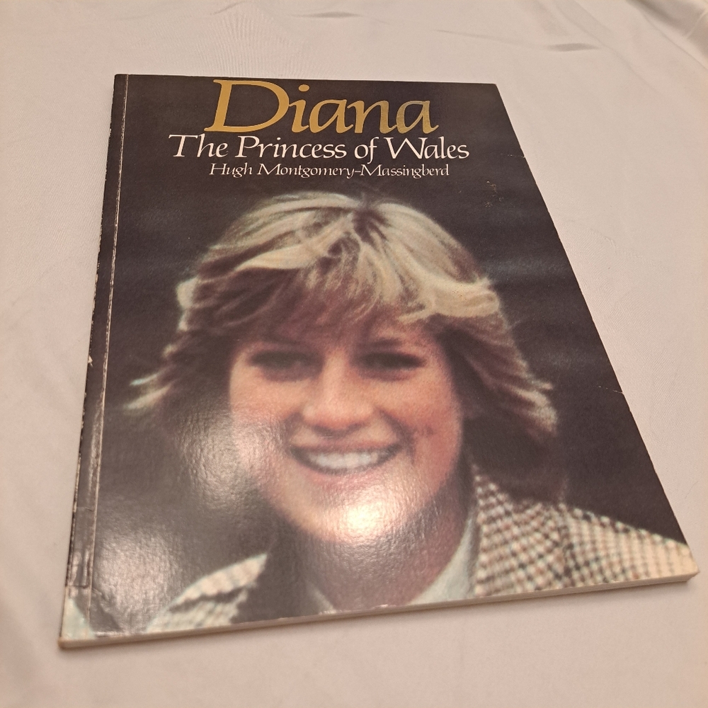 Diana, the Princess of Wales by Hugh Montgomery-Massingberd Paperback 1982